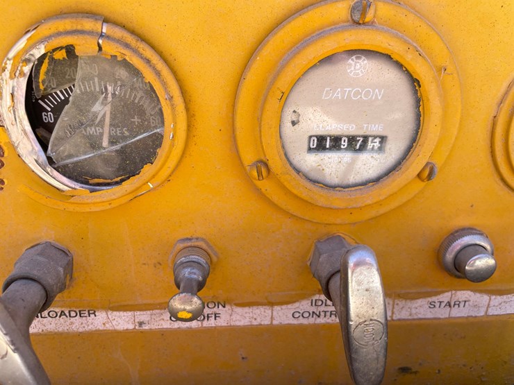 #1048-•-air-compressor-image-23