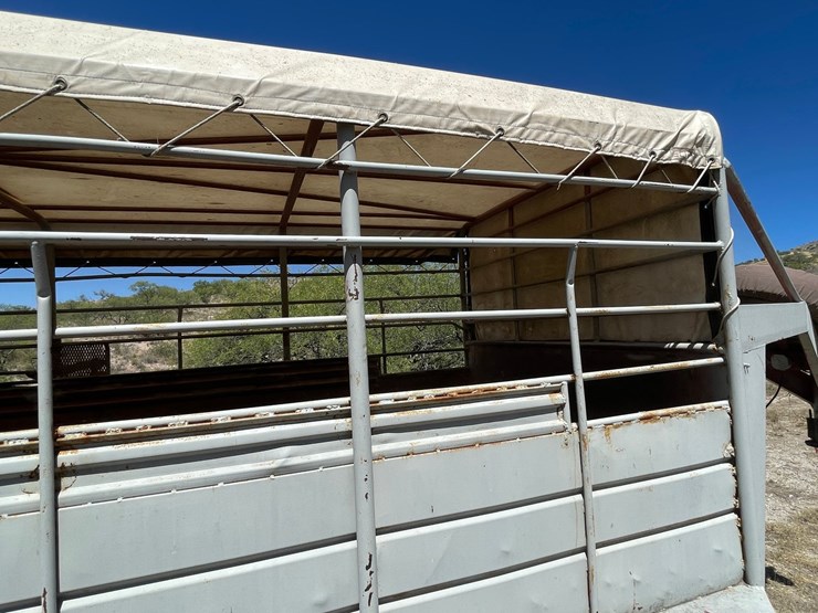 #1001-•-1990-ww-gooseneck-stock-trailer-(has-az-title)-image-24
