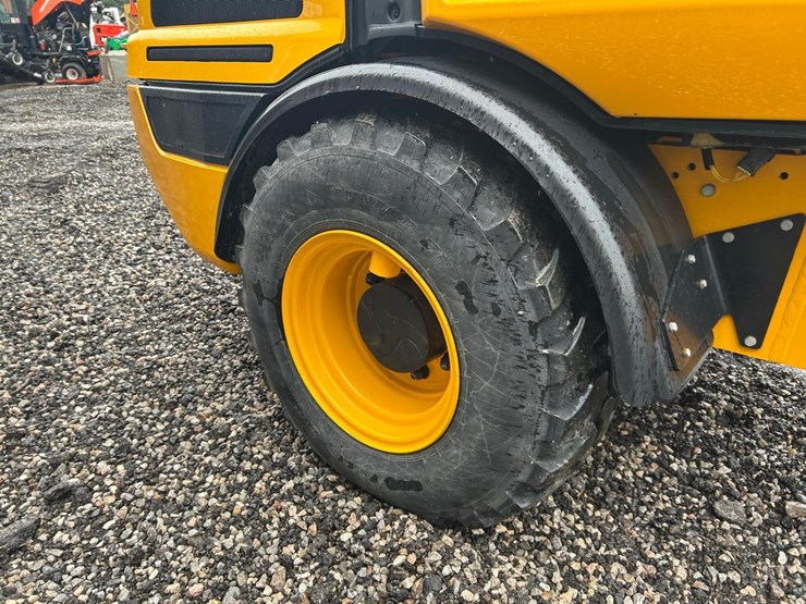 jcb-407-image-13
