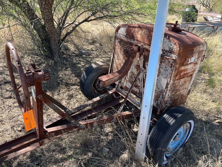 #1034-•-cement-mixer-on-trailer,-parts-only-image-2