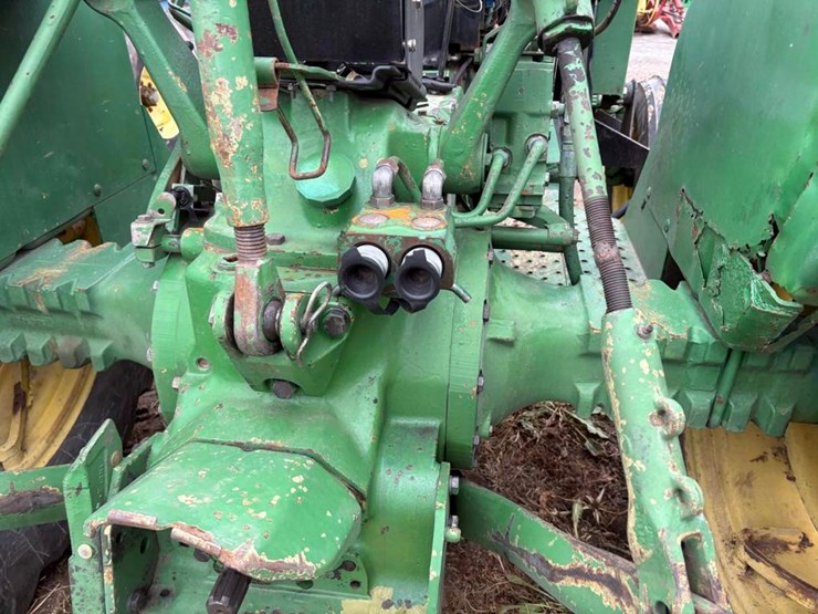 john-deere-2040-image-11