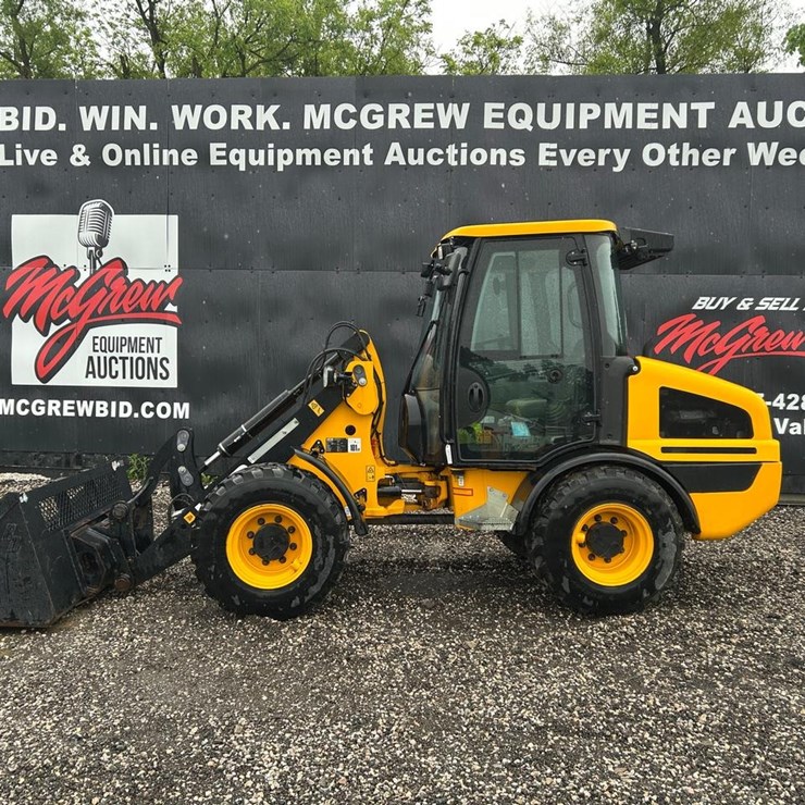 JCB 407