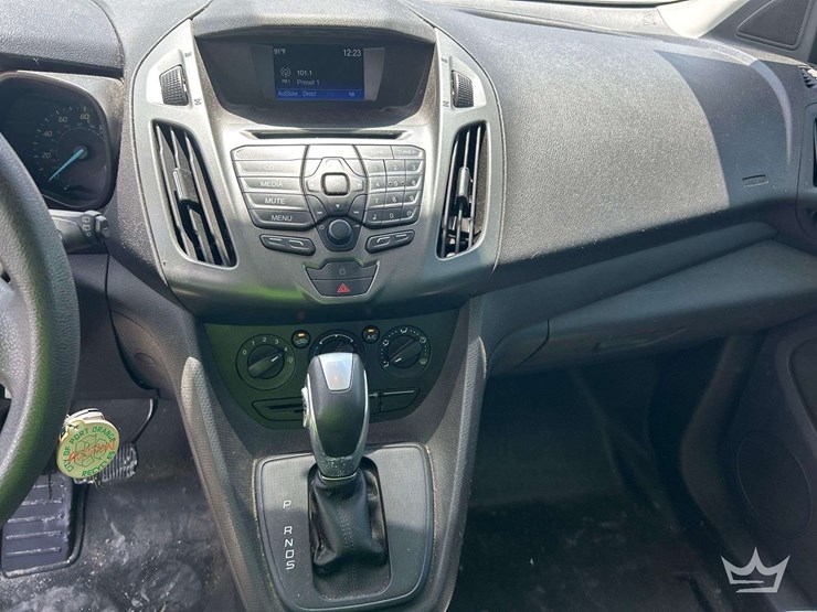 2016-ford-transit-connect-image-15