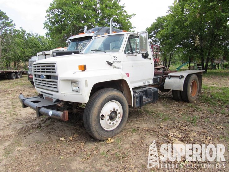 1994-ford-f700-image-1