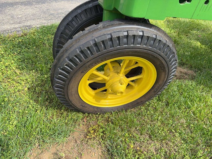 john-deere-a-image-9