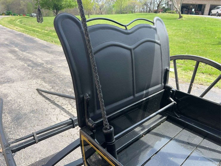 john-deere-reliance-buggy-image-13