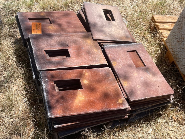 #1072-•-pallet-of-metal-cut-off-image-5