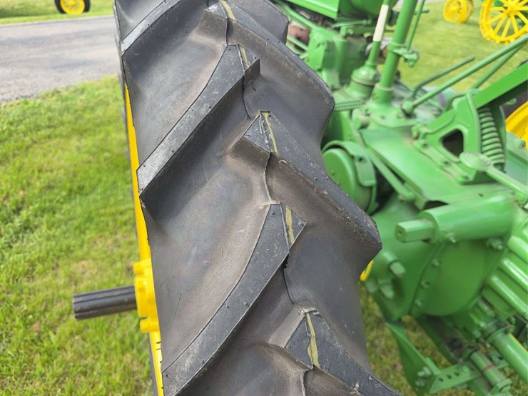 john-deere-b-image-14