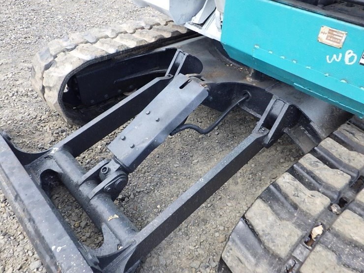 komatsu-pc50uu-1-image-14