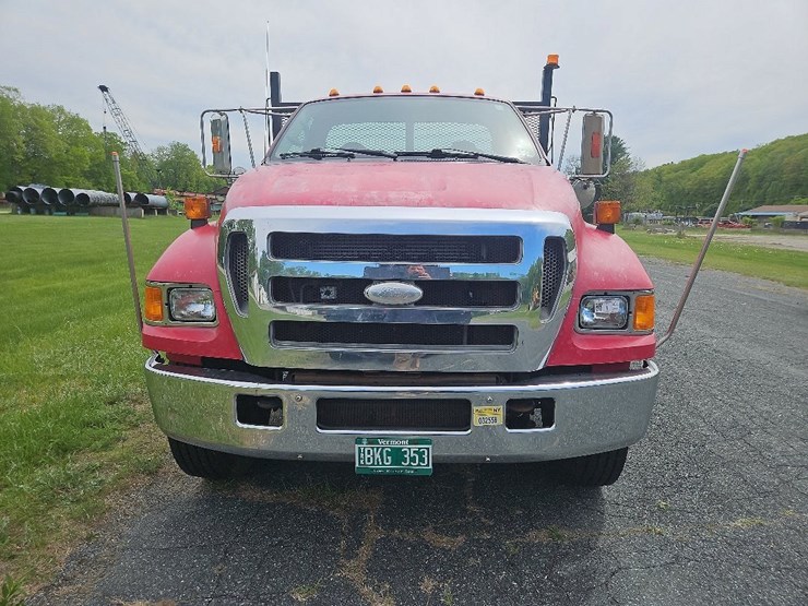 2007-ford-f650-xlt-image-8