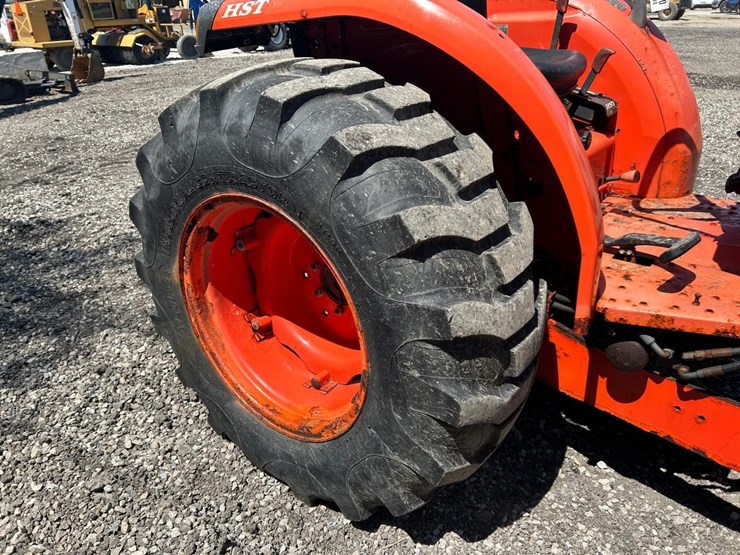 kubota-l4701-image-12