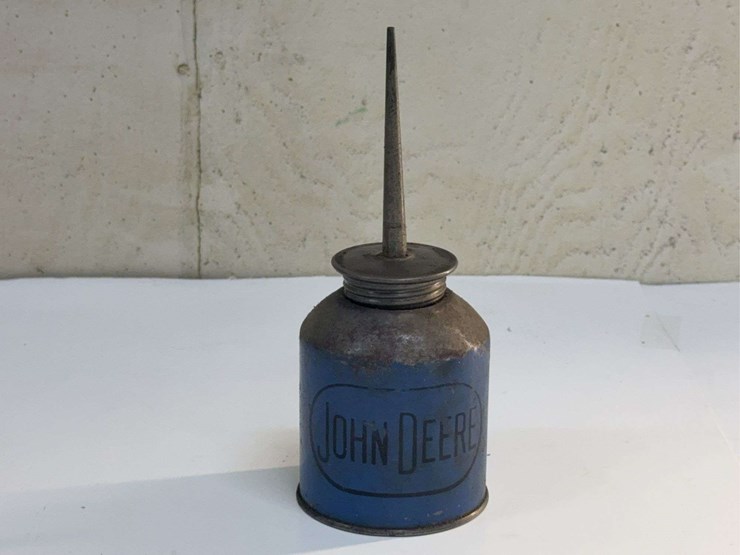 john-deere-findlay-impl-company-oil-can-image-2