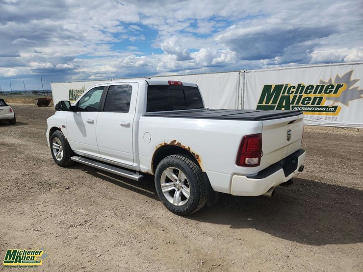 2013-dodge-1500-image-2
