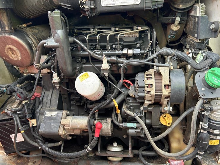 2019-bobcat-t590-image-16