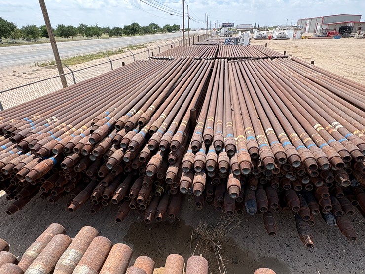 (1,922-ft-x-$)-(62-jts)-4-1/2”od-x95-drill-pipe-w/-4”if-connections-image-4
