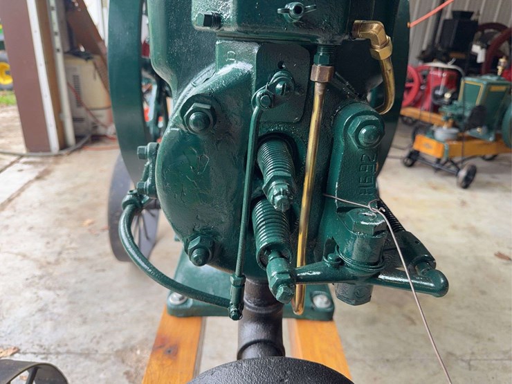 mccormick-deering-6hp-engine-image-9