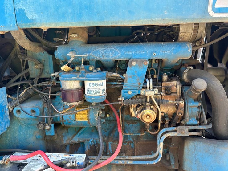 ford-7710-image-10