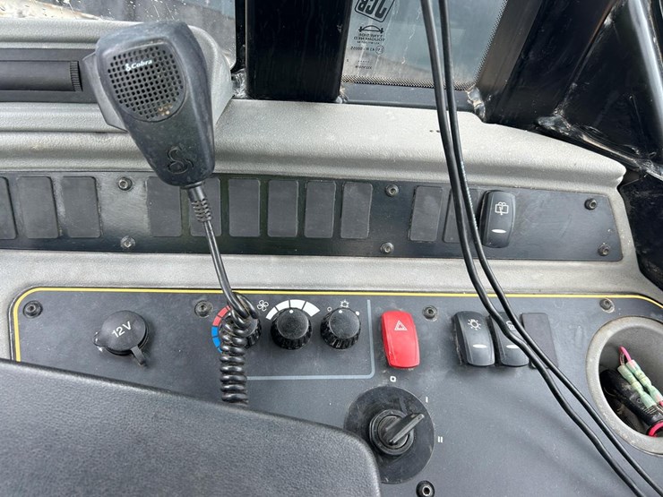 jcb-407-image-23