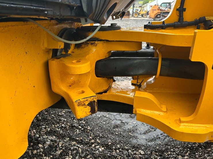 jcb-407-image-12