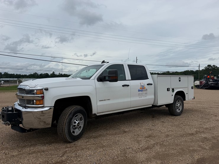 2019-chevrolet-2500-image-1