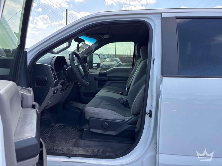 2019-ford-f350-image-14