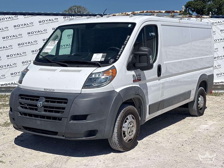 2018-ram-promaster-1500-image-1