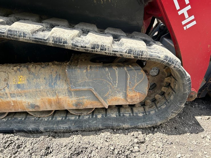 2022-takeuchi-tl8r2-image-14