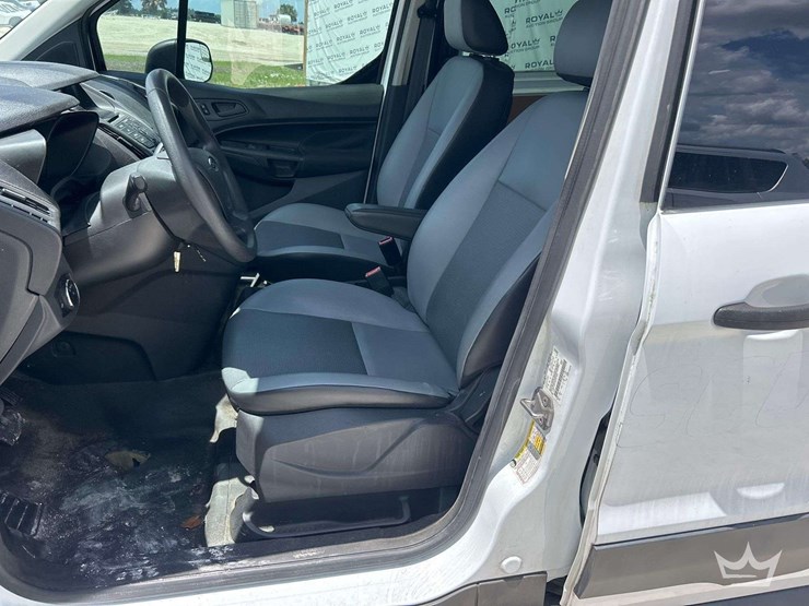 2016-ford-transit-connect-image-13