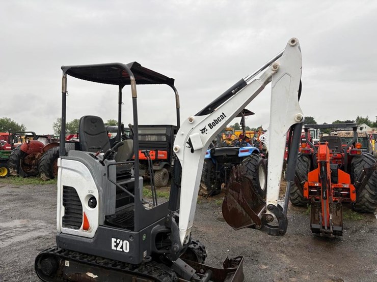 bobcat-e20-image-9