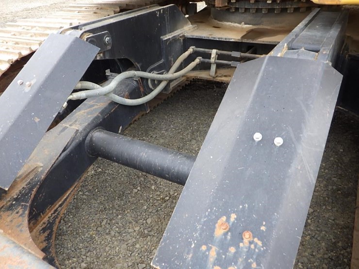 2019-caterpillar-335f-lcr-image-12
