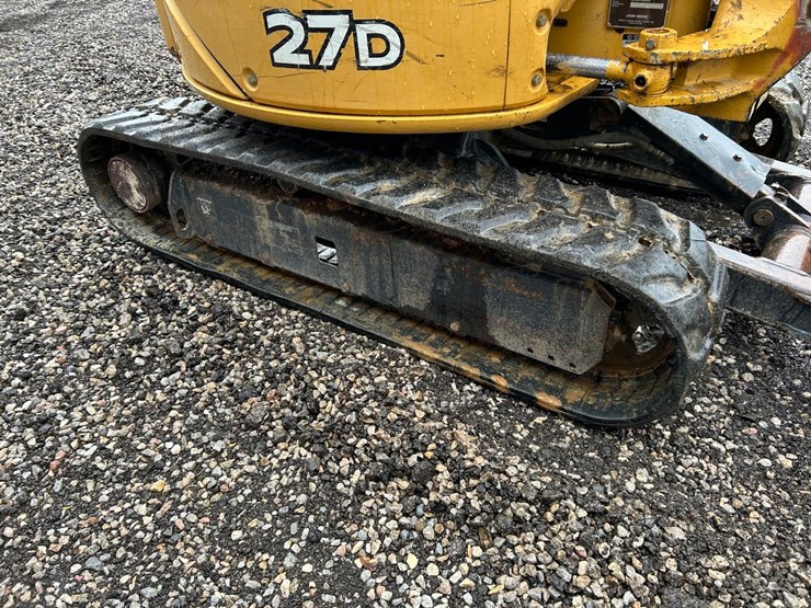 deere-27d-image-10