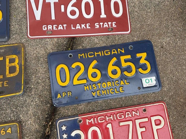 60's-and-70's-michigan-plates-image-3