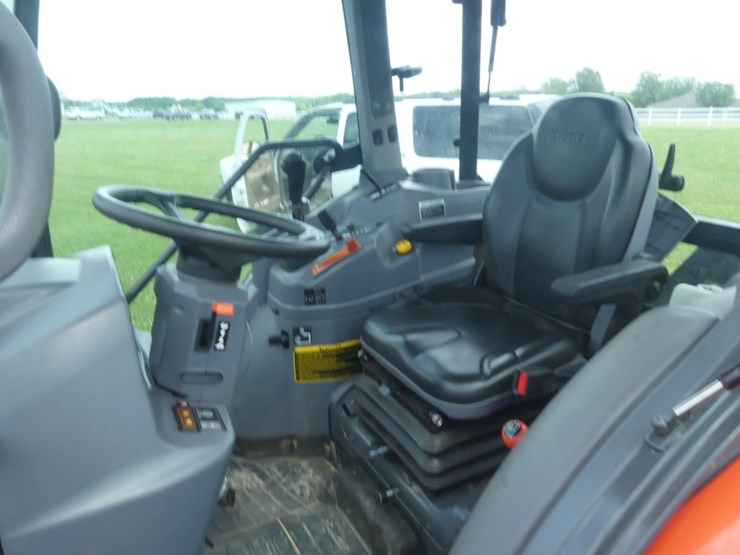 2023-kubota-l6060-image-13