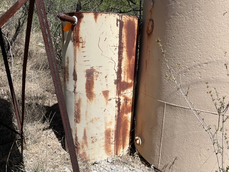 #1062-•-metal-tank-image-1