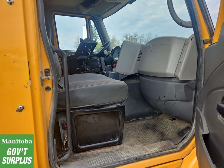 2009-international-workstar-7600-image-27