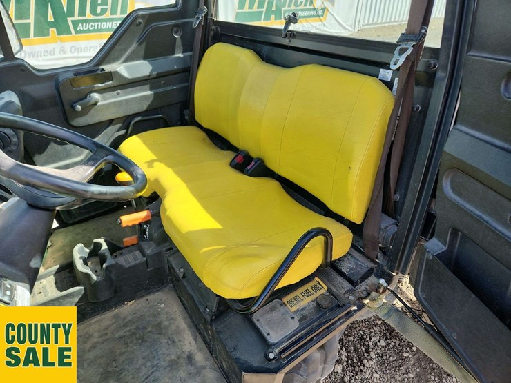 john-deere-gator-image-13