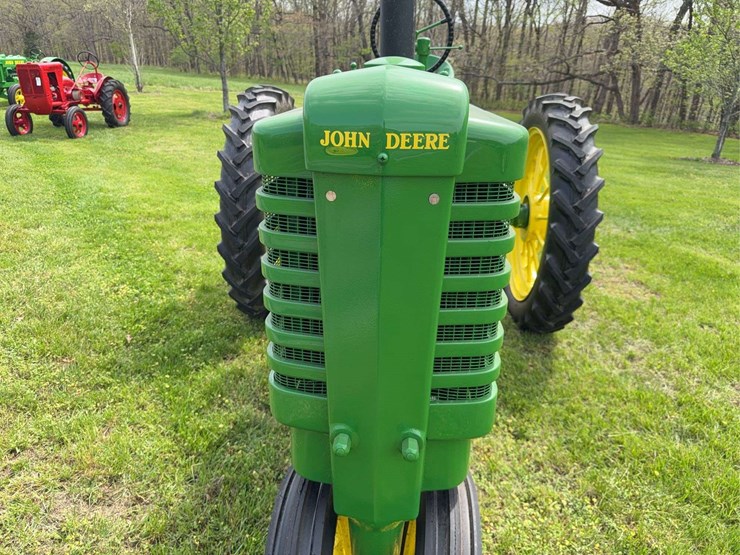 john-deere-b-image-9