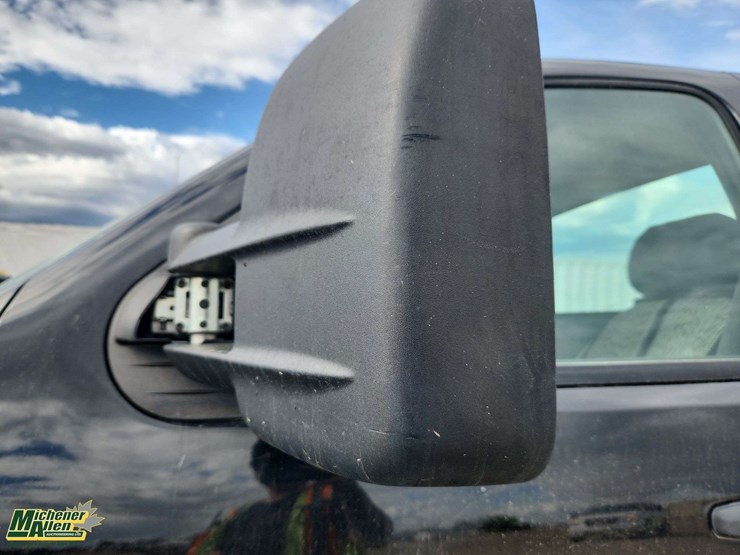 2012-chevrolet-silverado-3500-image-39