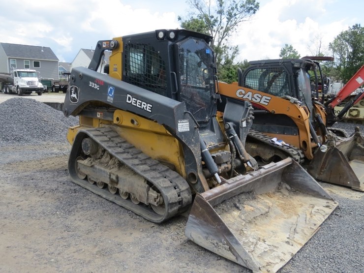 2020-deere-333g-image-3