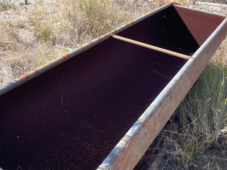 #1045-•-cattle-feeder-image-3