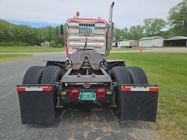 2000-mack-ch613-image-4