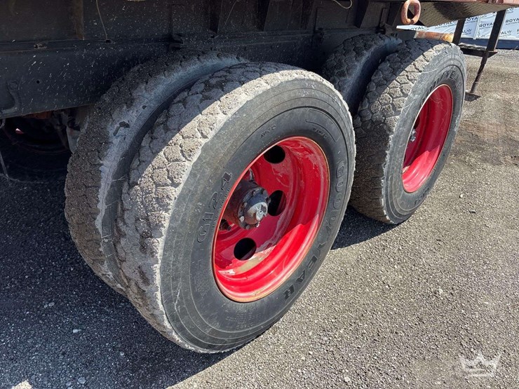 fire-and-ems-truck-image-22