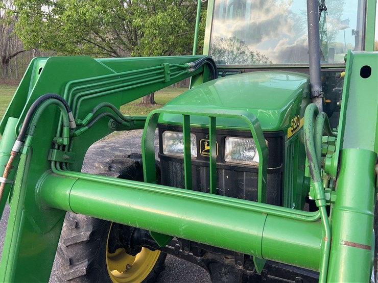 john-deere-5210-image-13