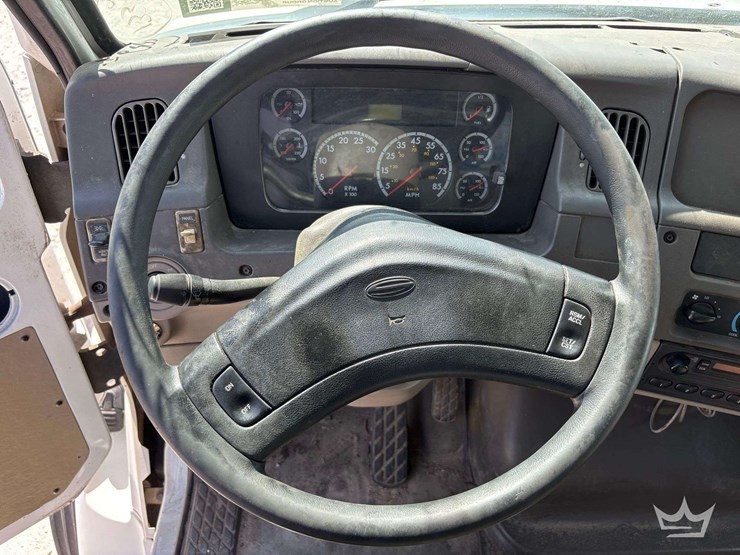 sterling-tri-axle-dump-truck-image-17