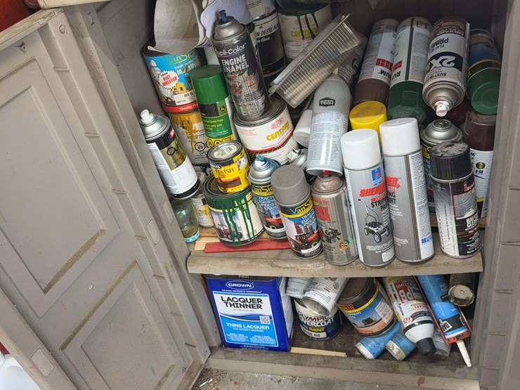 central-pneumatic-paint-shaker-with-assorted-paints-and-cabinet-image-6