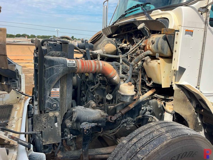 2010-kenworth-t370-image-5
