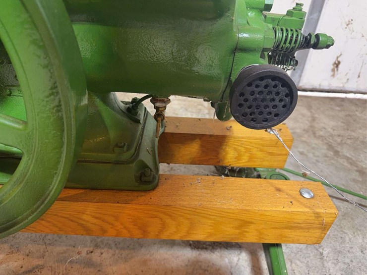 1943-john-deere-e-1-1/2hp-image-15