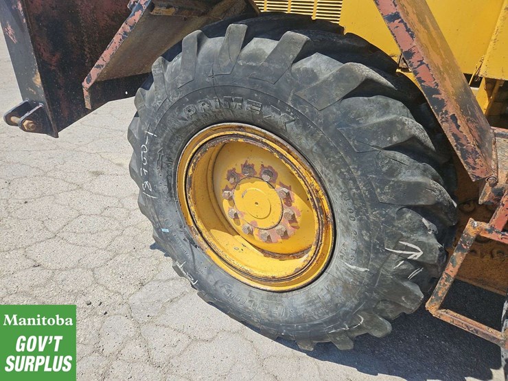caterpillar-140h-image-21