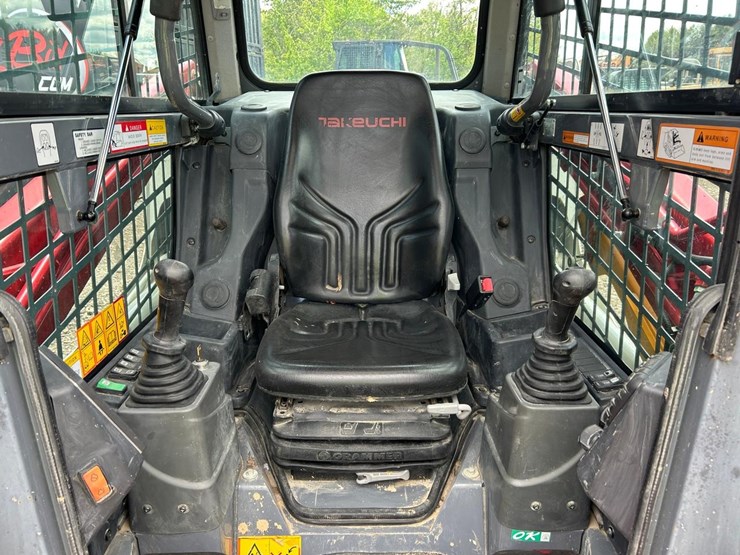 2022-takeuchi-tl8r2-image-20
