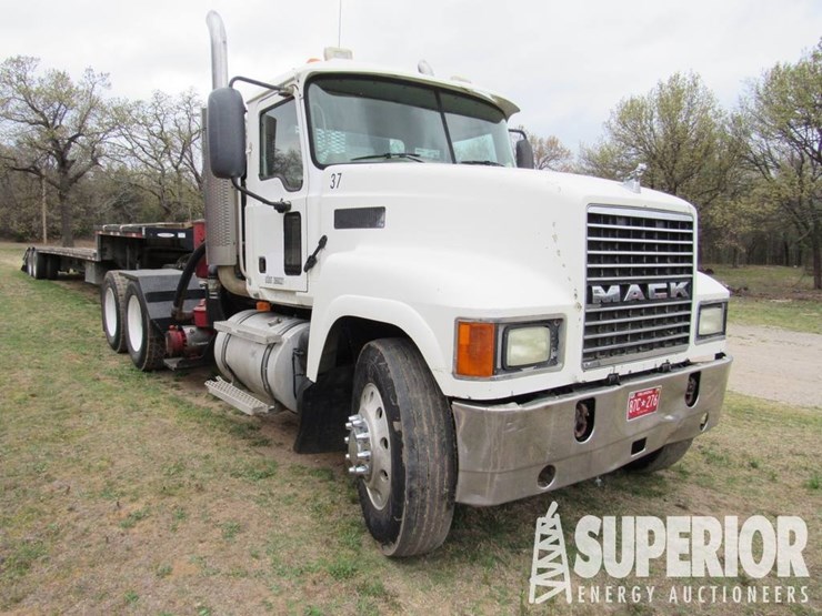 (x)-2006-mack-6-cyl-t/a-winch-vacuum-truck-tractor...-image-6